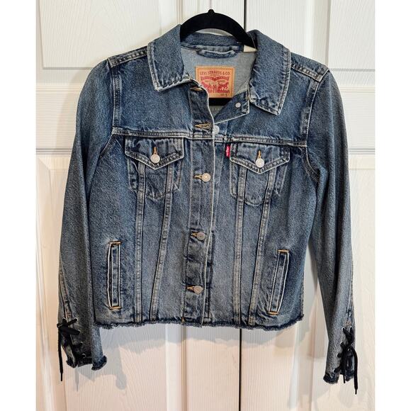 New Levi's Denim Jacket - Women's Raw Hem Lace Up Sleeves- Small - Picture 1 of 8